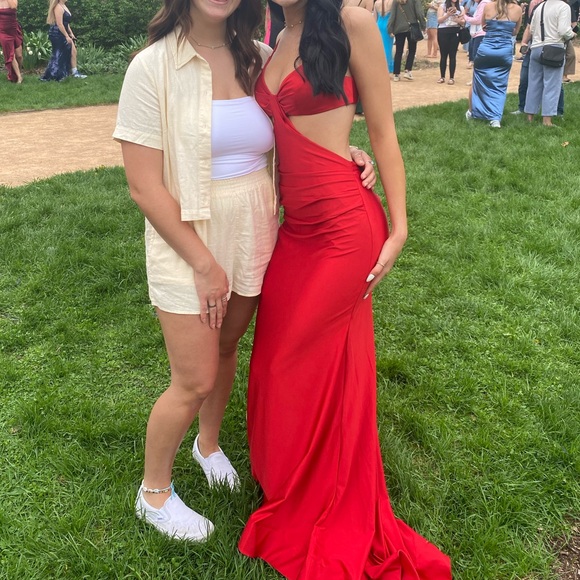 Red Cutout Prom Dress - Picture 4 of 4